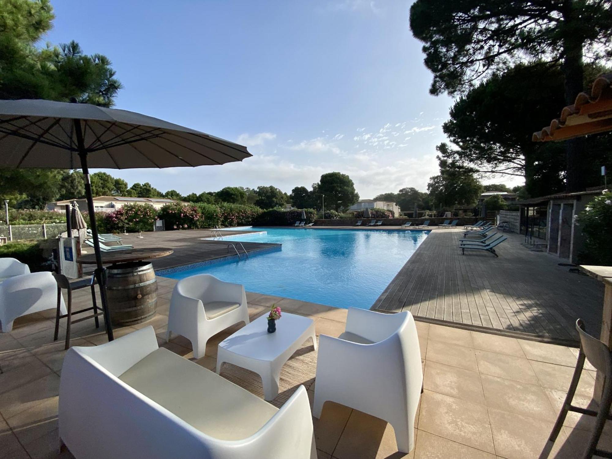 Fiori Di Cala Rossa Residence Hoteliere レクシ エクステリア 写真