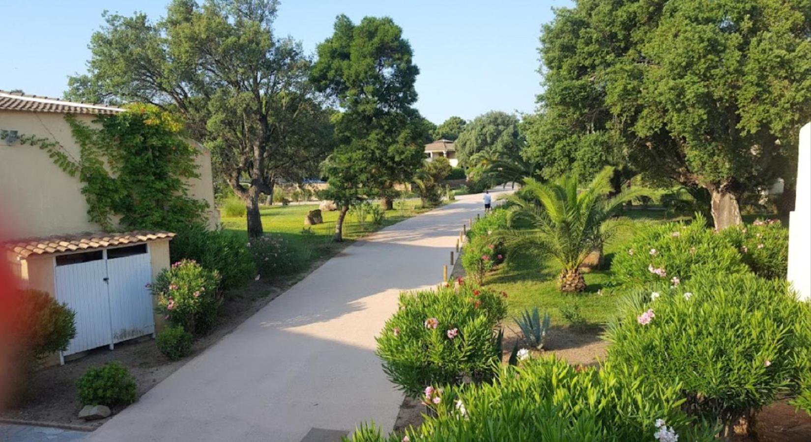 Fiori Di Cala Rossa Residence Hoteliere レクシ エクステリア 写真