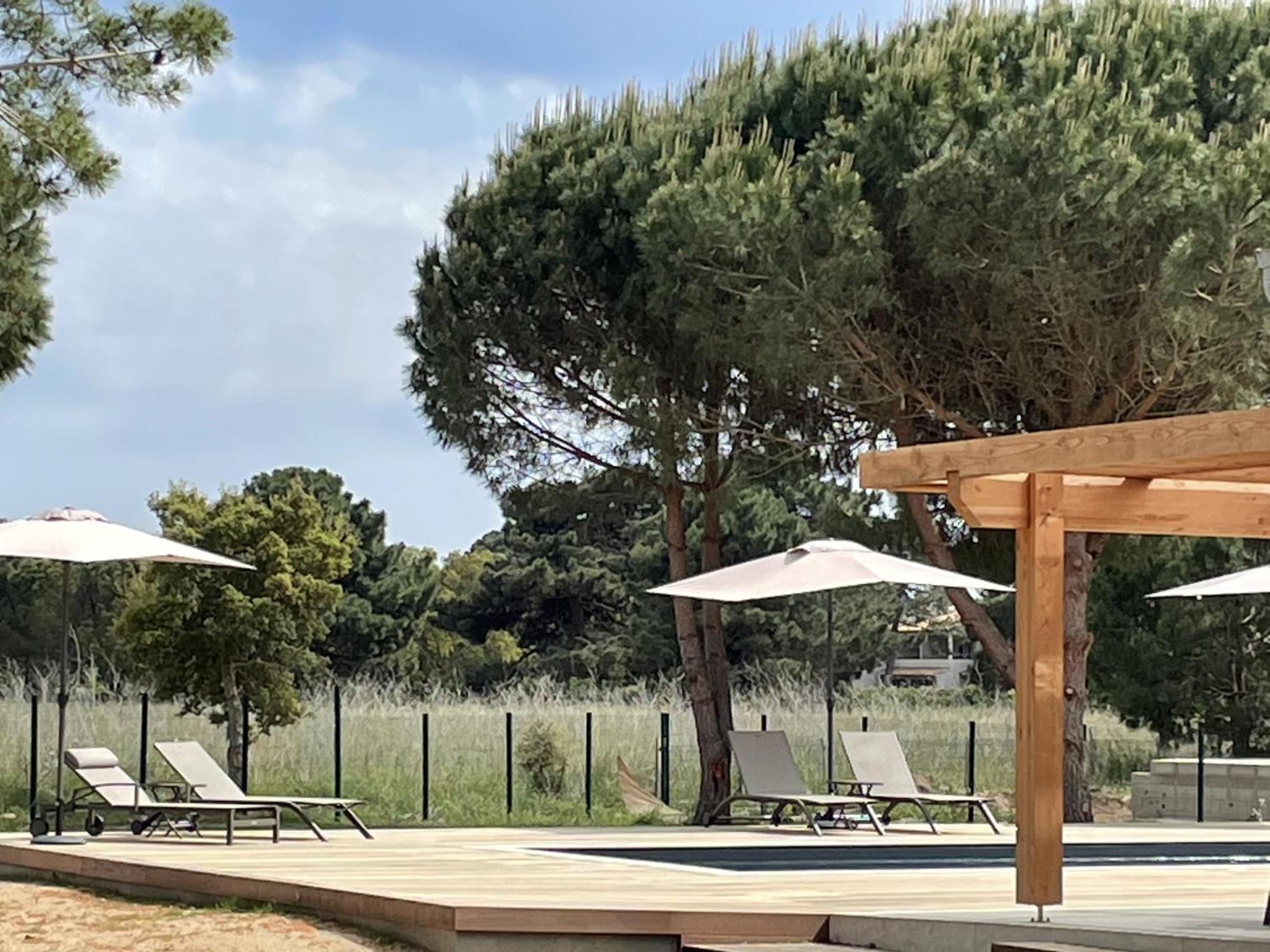 Fiori Di Cala Rossa Residence Hoteliere レクシ エクステリア 写真